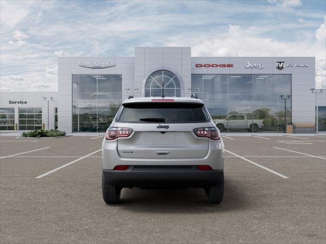 New 2026 Silver Zynith Metallic Clear-Coat Exterior Paint Jeep Latitude image 33