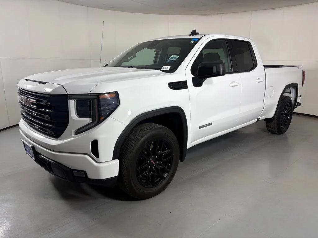 Used 2023 White GMC Elevation image 5