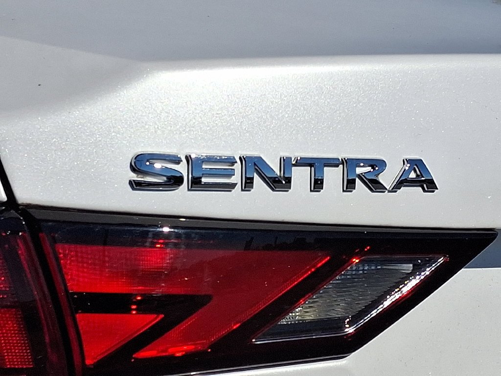 Used 2024 White Nissan SV image 10