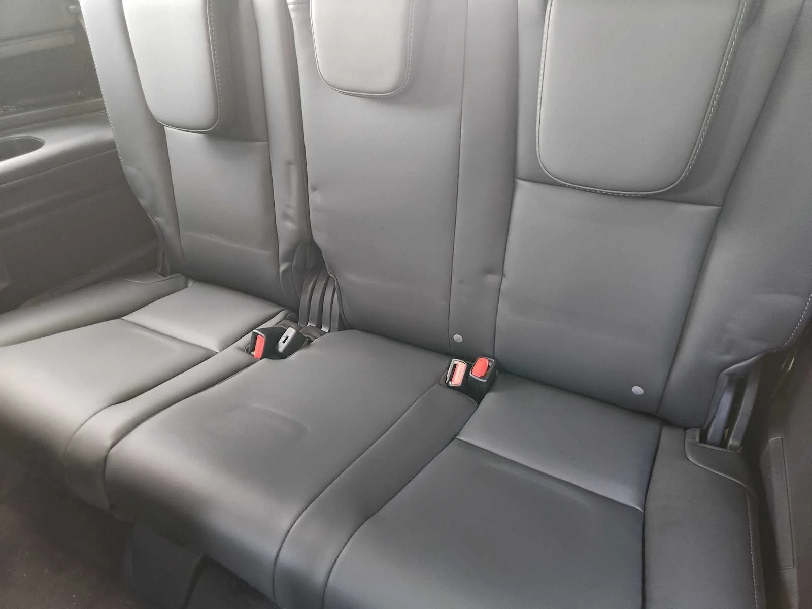 New 2027 MAGNETITE GRAY METALLIC Subaru Limited 7-Passenger image 22