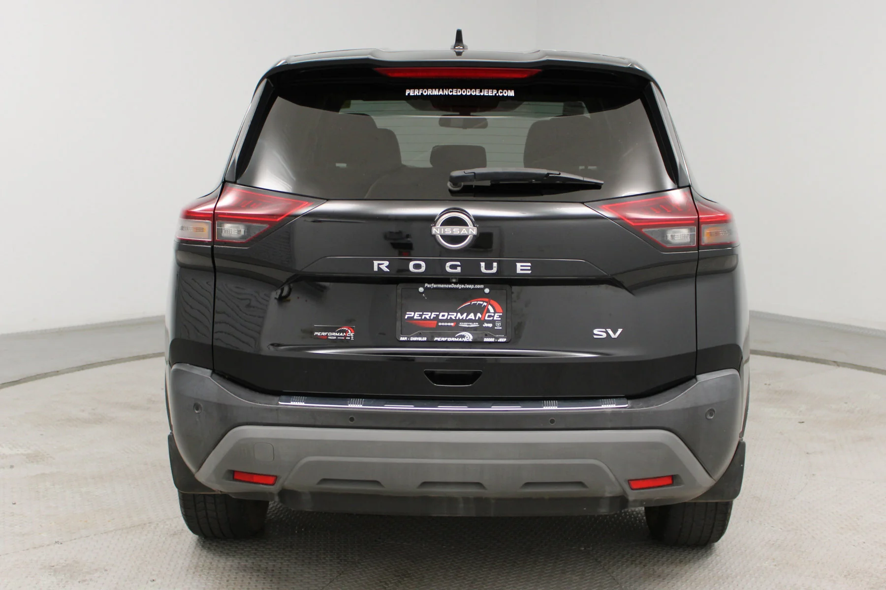 Used 2023 Super Black Nissan FWD SV image 12