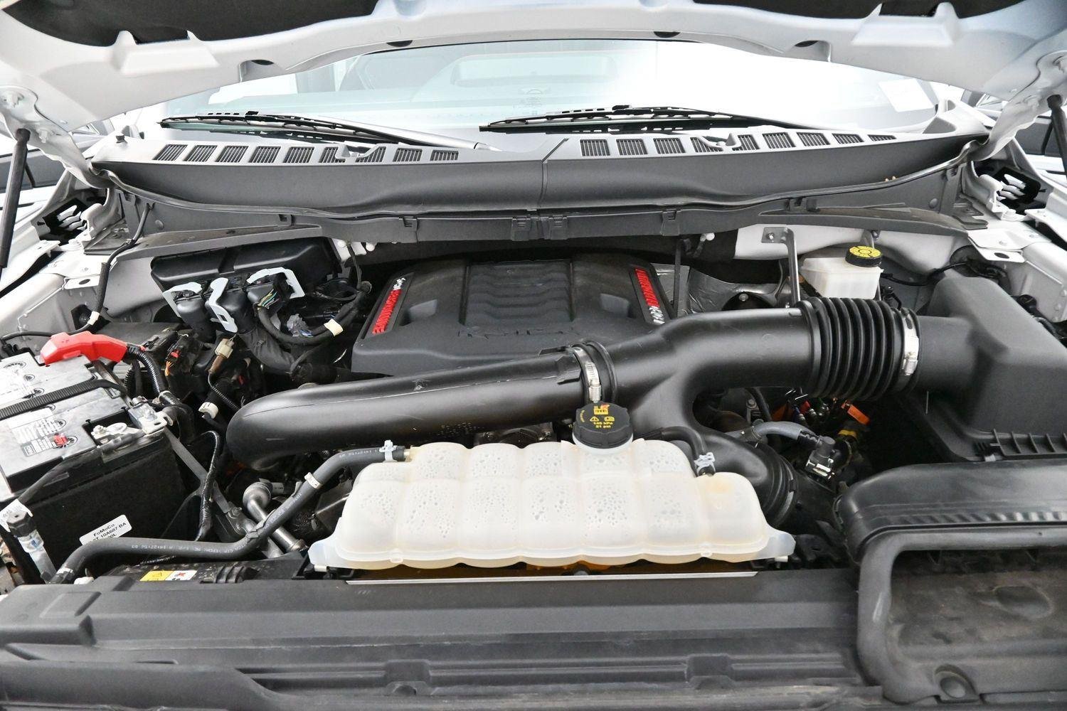 Used 2024 Avalanche Gray Ford Raptor image 42