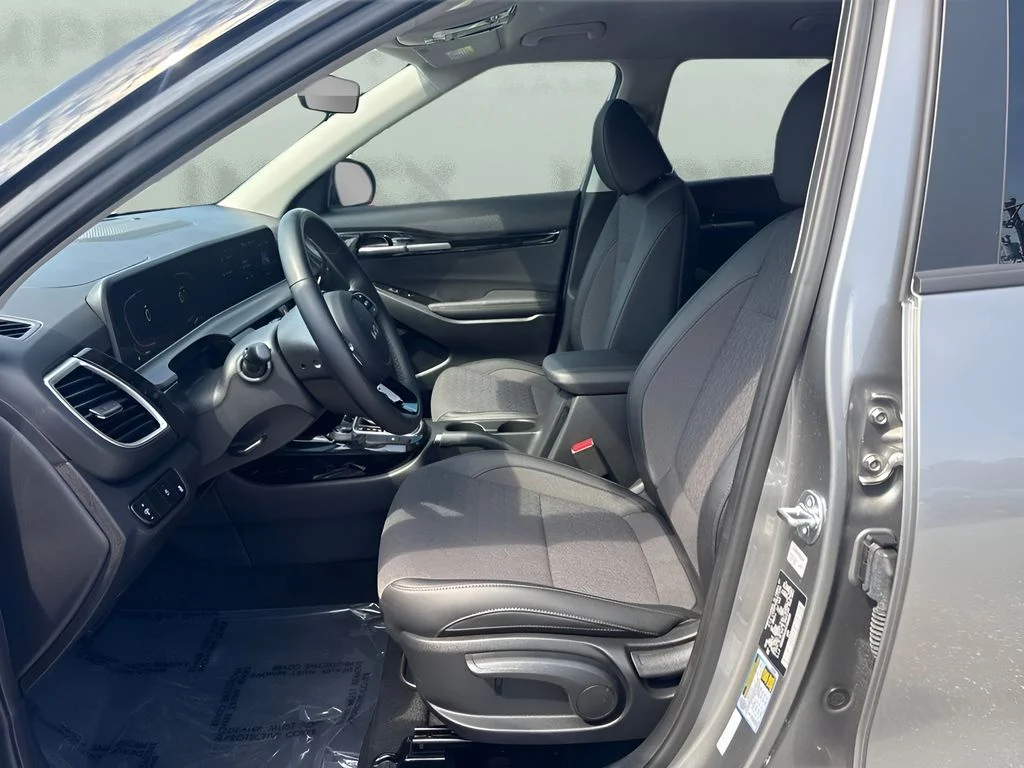 Used 2026 Gray Kia S image 5