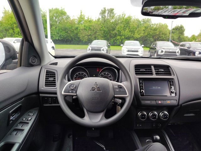 New 2027 Black Mitsubishi 2.0 S image 14