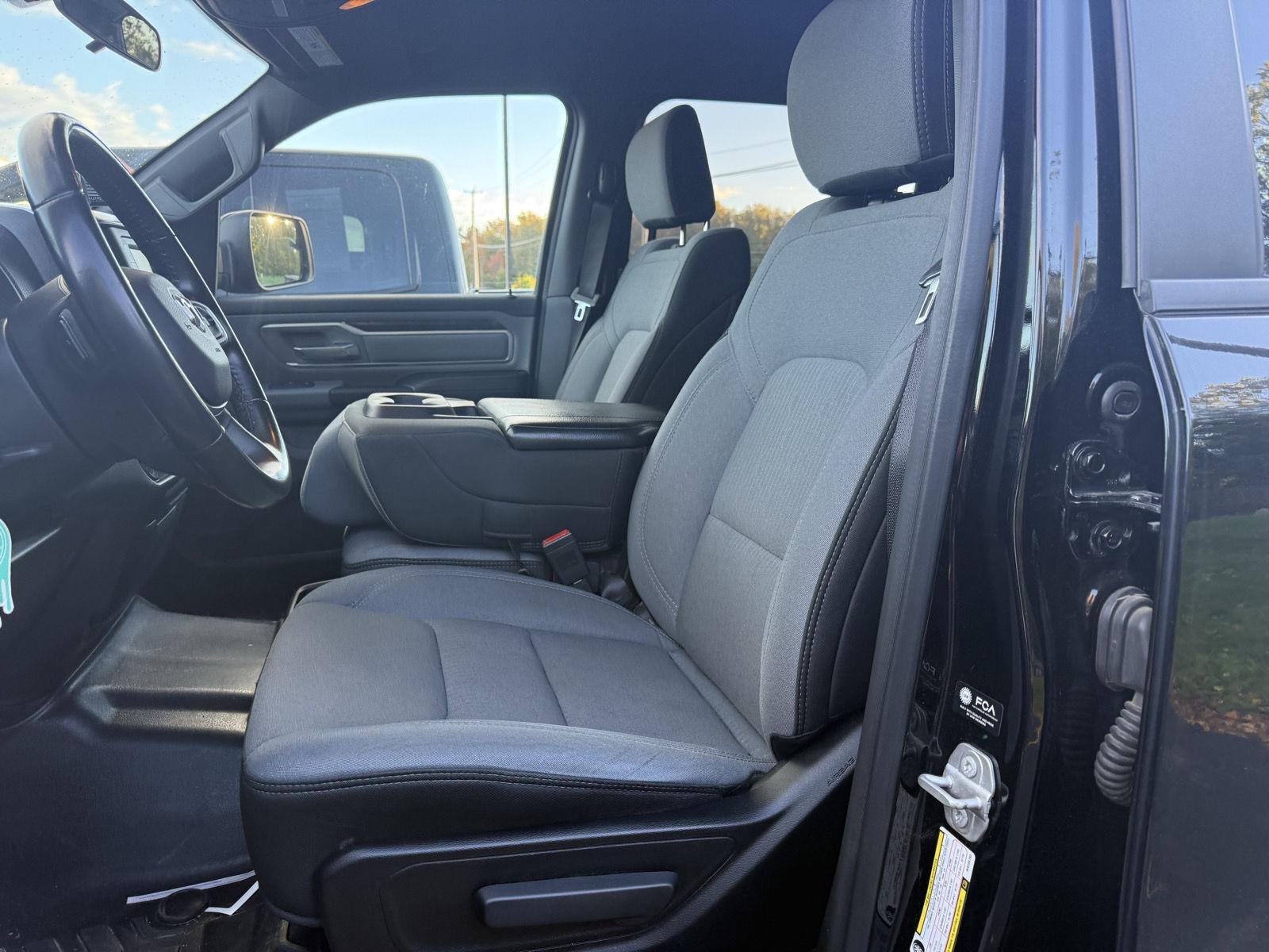 Used 2021 Diamond Black Crystal Pearlcoat Ram Big Horn image 8