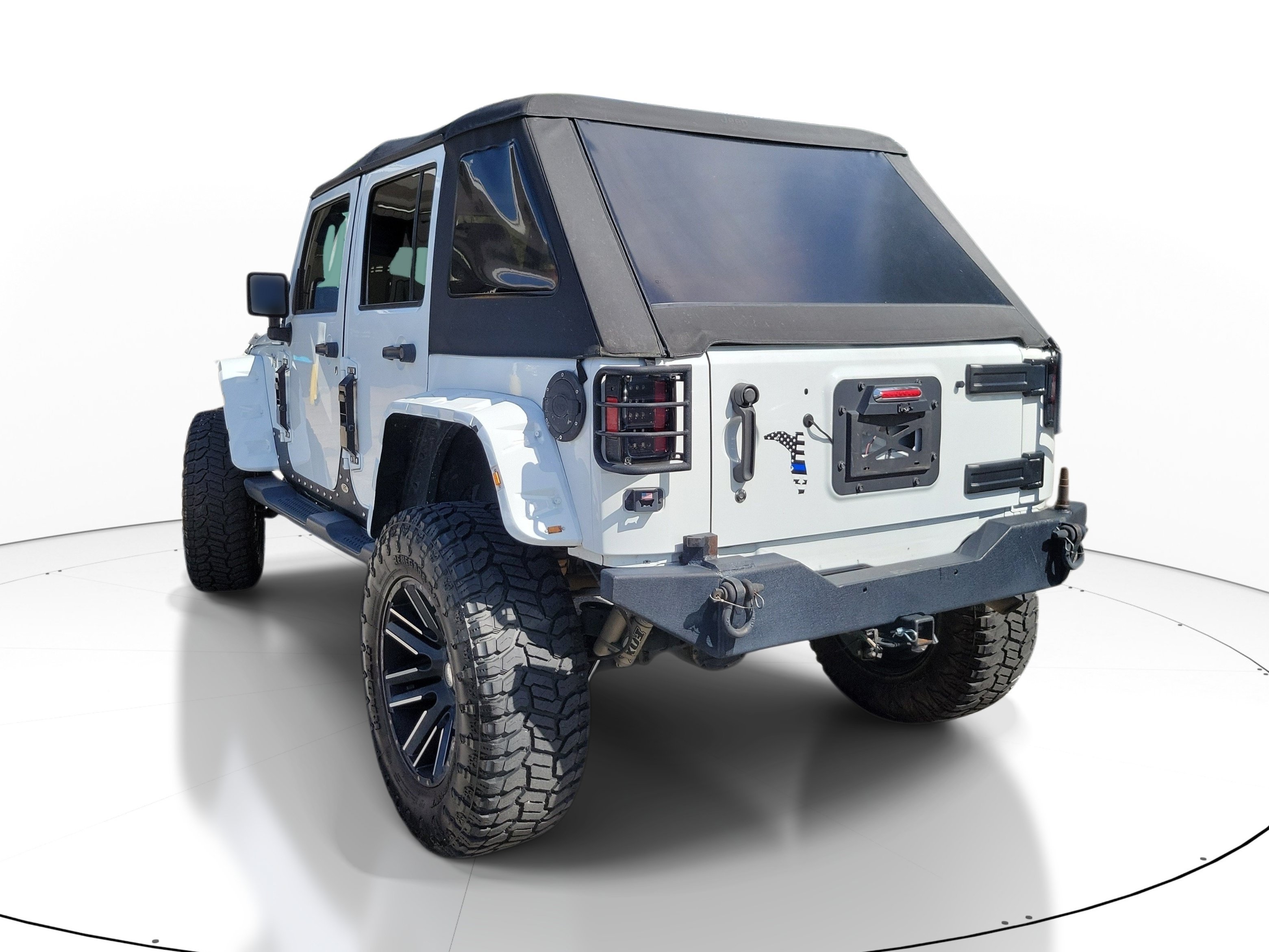 Used 2017 Bright White Clearcoat Jeep Sahara image 3