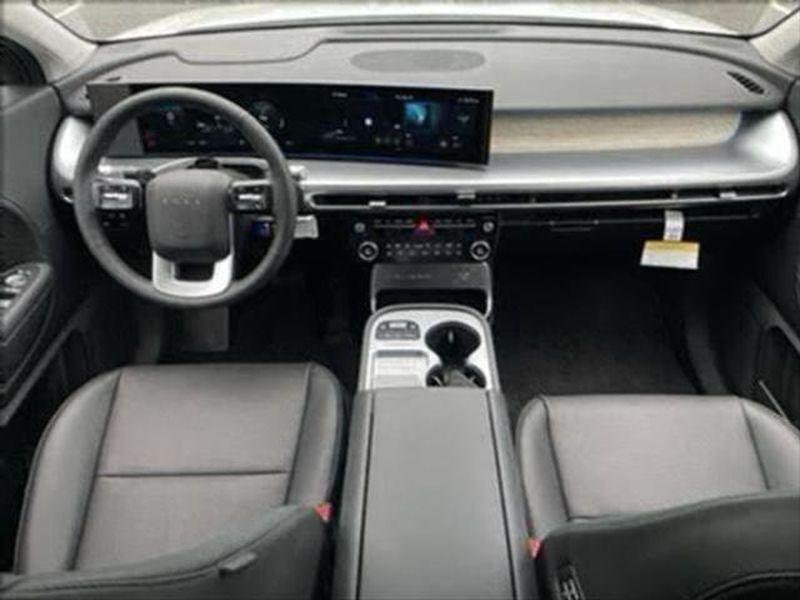 New 2026 Snow White Pearl Hyundai SEL image 29