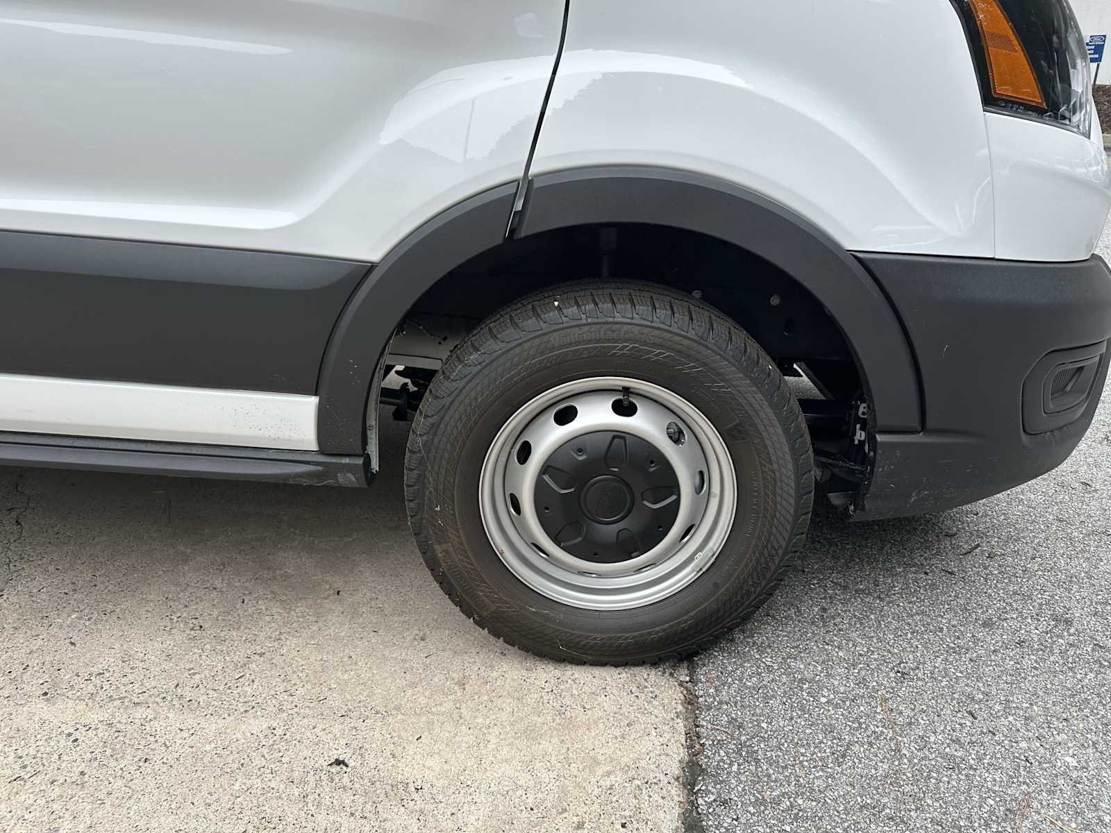 2025 Ford Transit Van Base - Photo 13