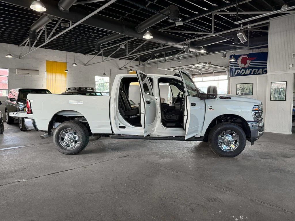 New 2025 White Ram Tradesman image 21