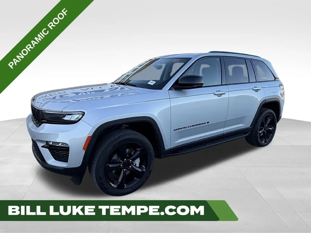 Used 2024 Silver Jeep Limited image 1