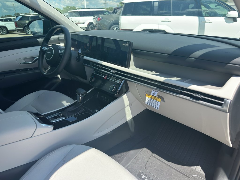 New 2026 Phantom Black Hyundai SEL image 29
