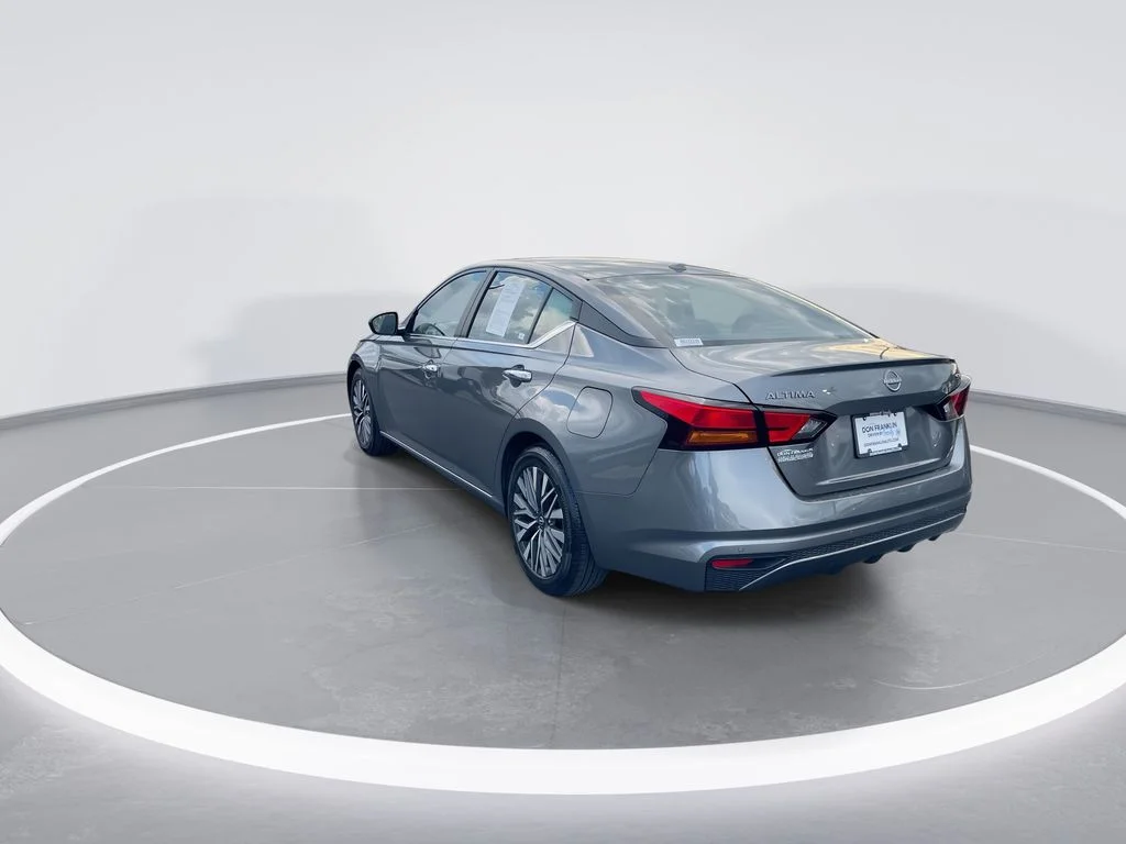 Used 2024 Gray Nissan 2.5 SV image 6