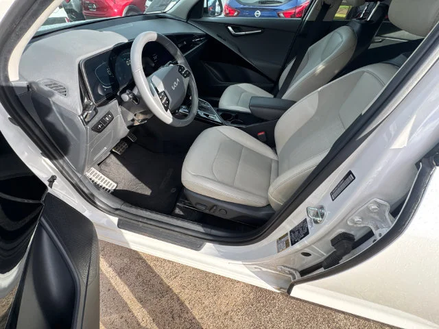 Certified Used 2025 White Kia EX Touring image 9