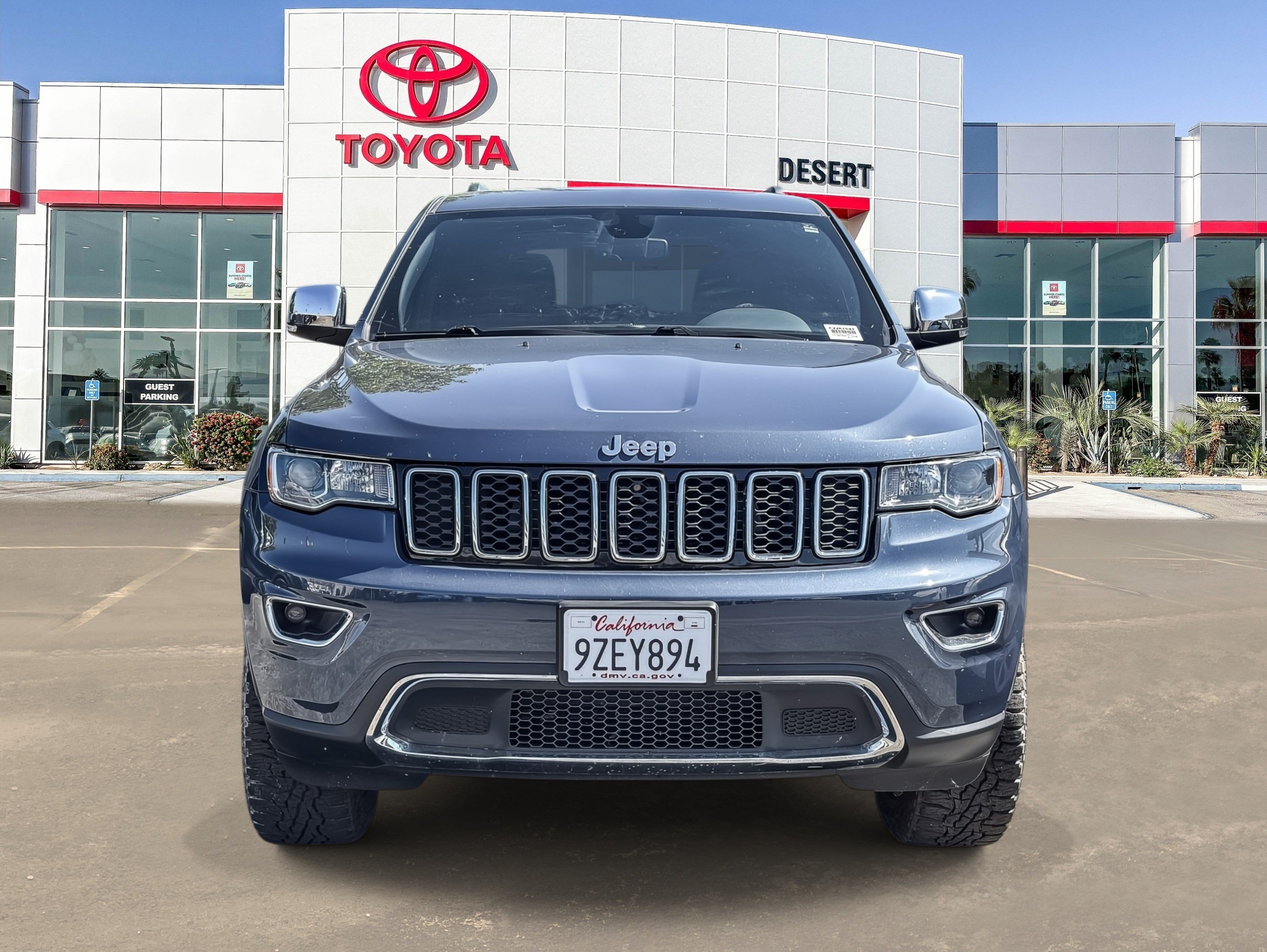 Used 2020 Slate Blue Pearlcoat Jeep Limited image 2