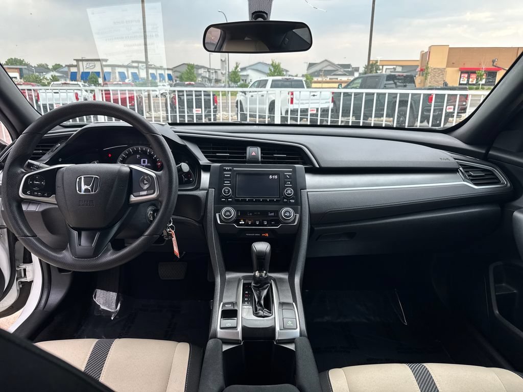 Used 2017  Honda LX image 12