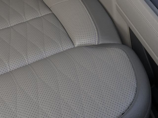 New 2026 Avalanche Ford Platinum image 16