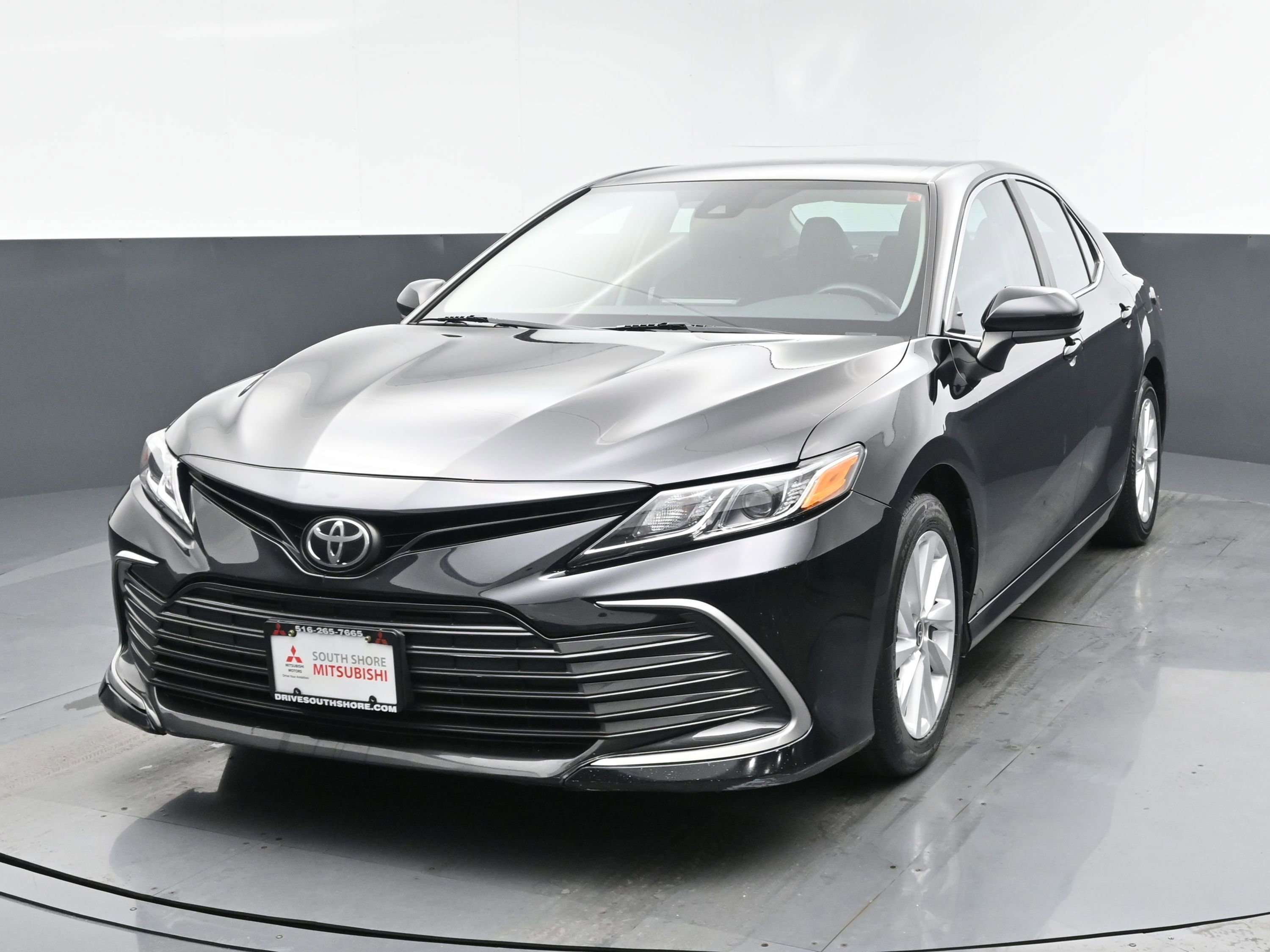 2021 Toyota Camry LE - Photo 24