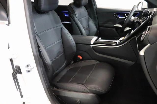 2025 Mercedes-Benz GLC Base - Photo 17