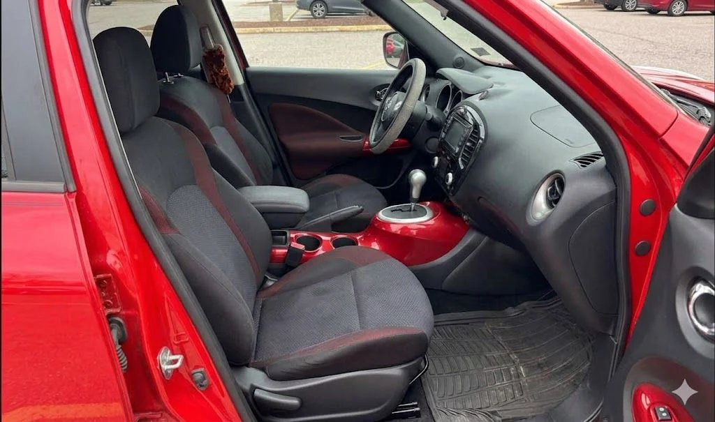 Used 2015 Red Nissan SV image 7