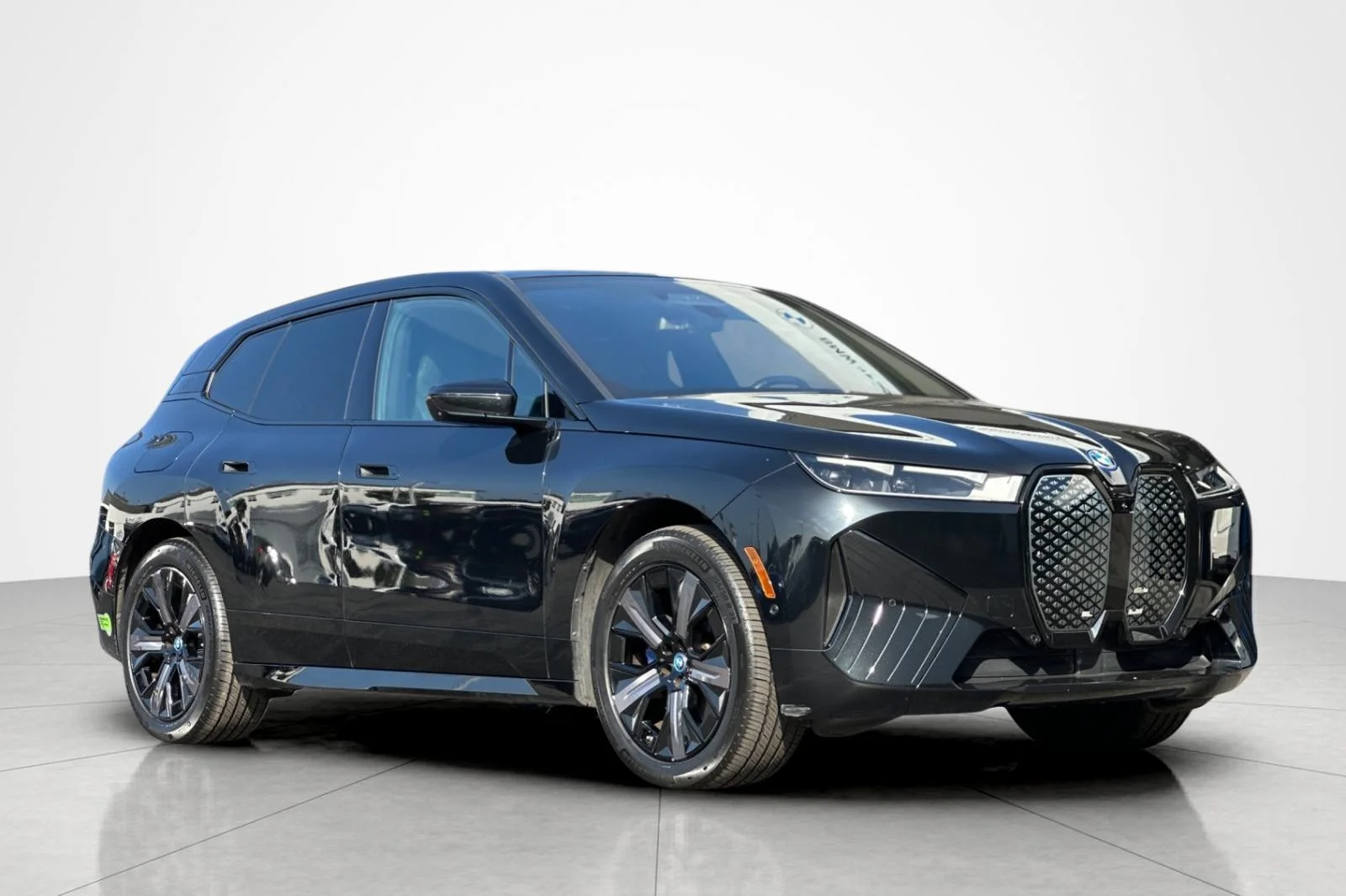 Certified Used 2024 Black Sapphire Metallic BMW xDrive50 image 7