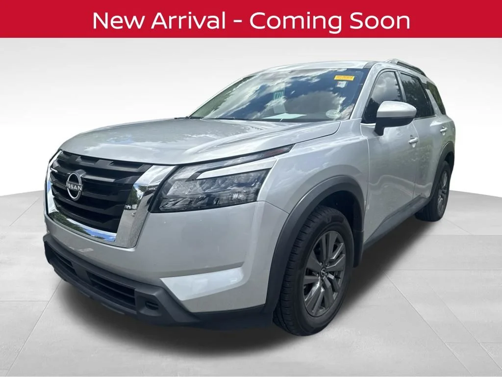 Certified Used 2023 Silver Nissan SV image 2
