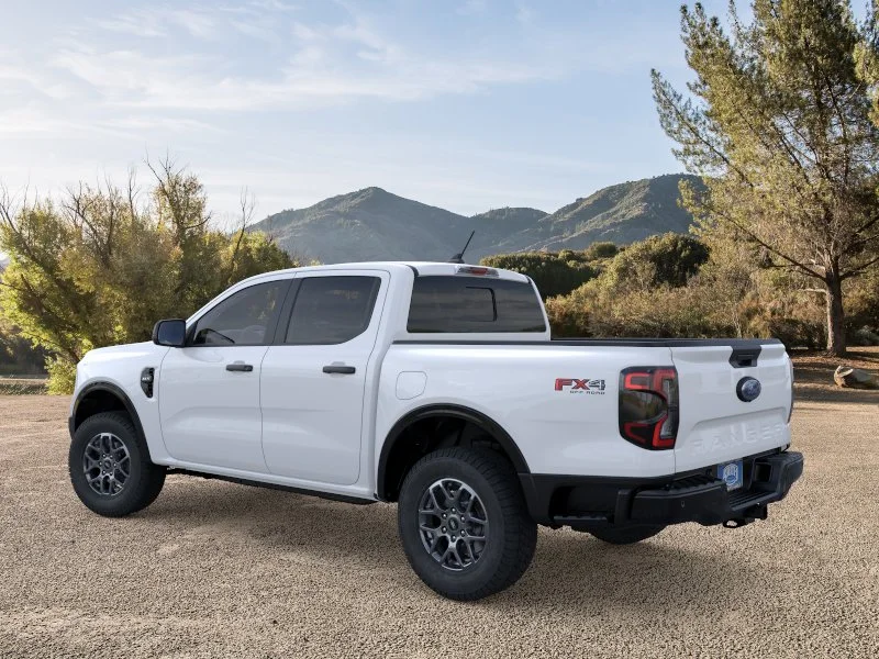 New 2025 Oxford White Ford XLT image 27