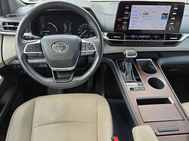 Used 2023 Blueprint Toyota XLE 8-Passenger image 21