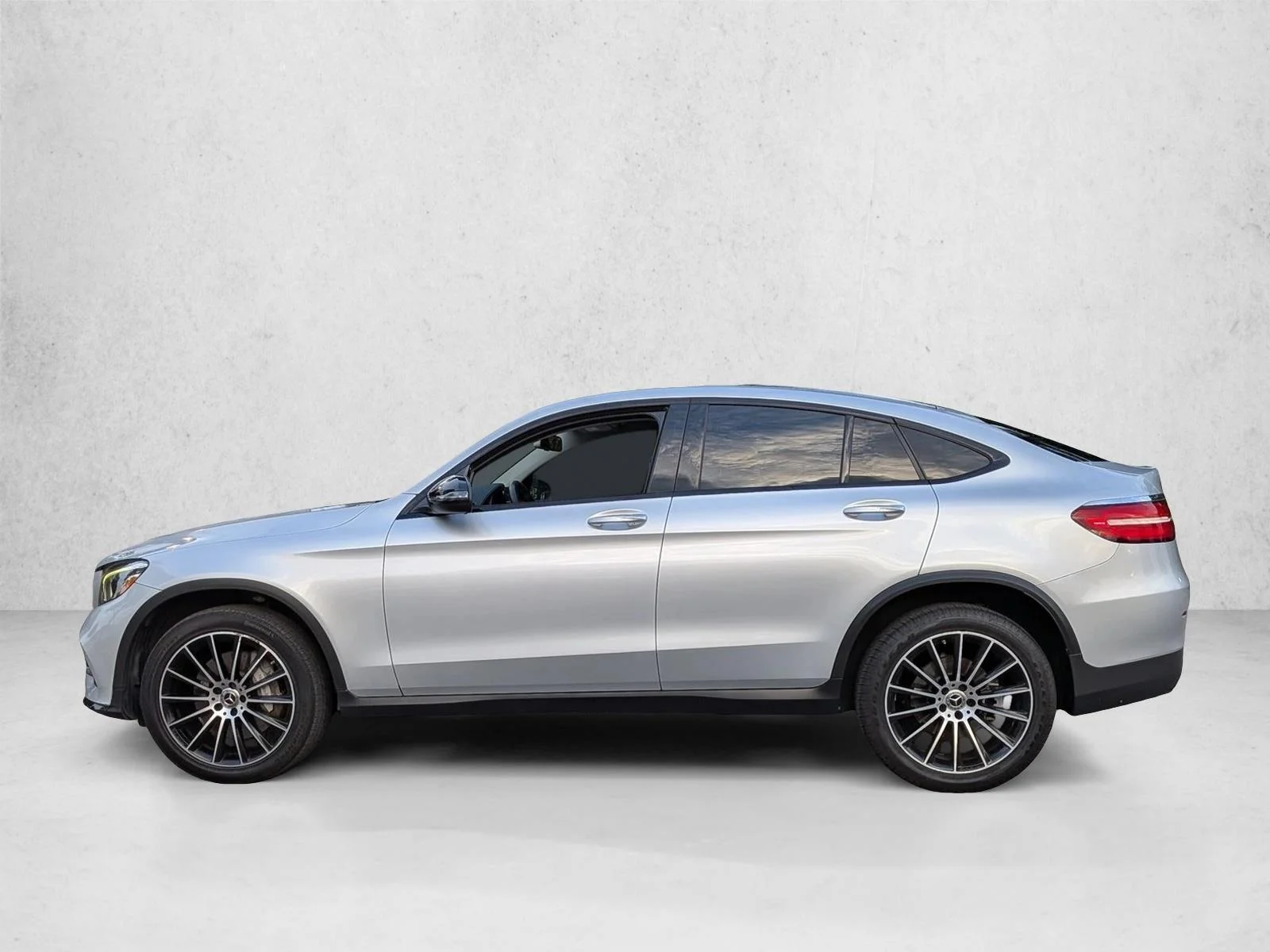 Used 2017 Iridium Silver Metallic Mercedes-Benz GLC 300 image 8