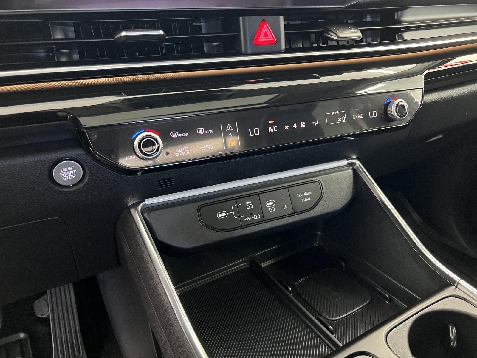 2025 Kia Carnival SX Prestige - Photo 18
