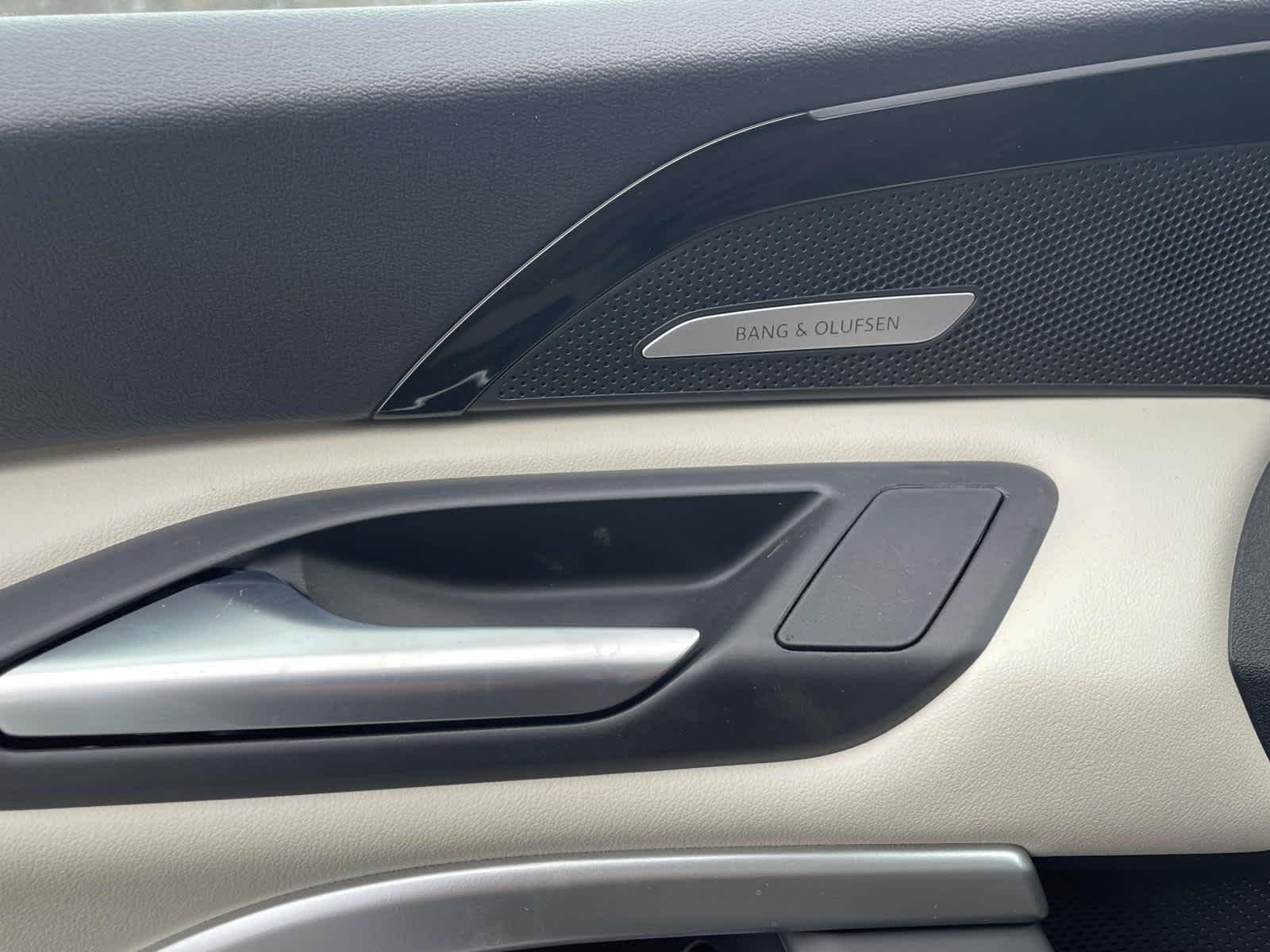 New 2025 Glacier White Metallic Audi Premium Plus image 32