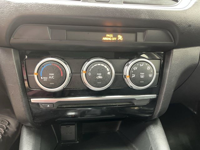 Used 2016 Soul Red Metallic Mazda i Sport image 18