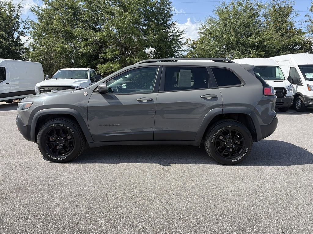 Used 2019 Sting Gray Clearcoat Jeep Trailhawk image 4