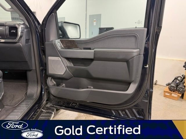 Certified Used 2023 Blue Metallic Ford Lariat image 29