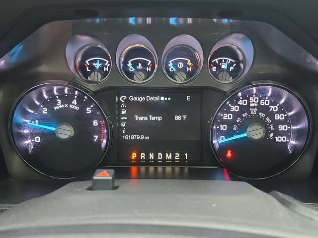 Used 2011 White Ford Lariat image 26