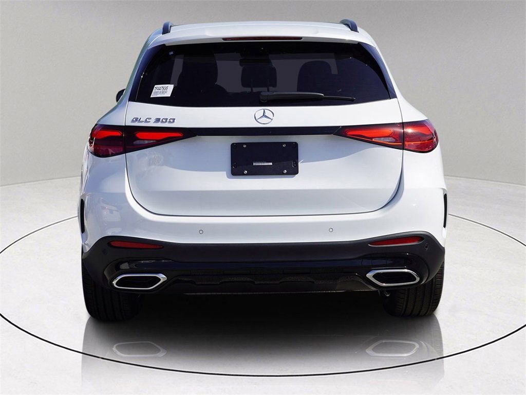 2026 Mercedes-Benz GLC Base - Photo 5