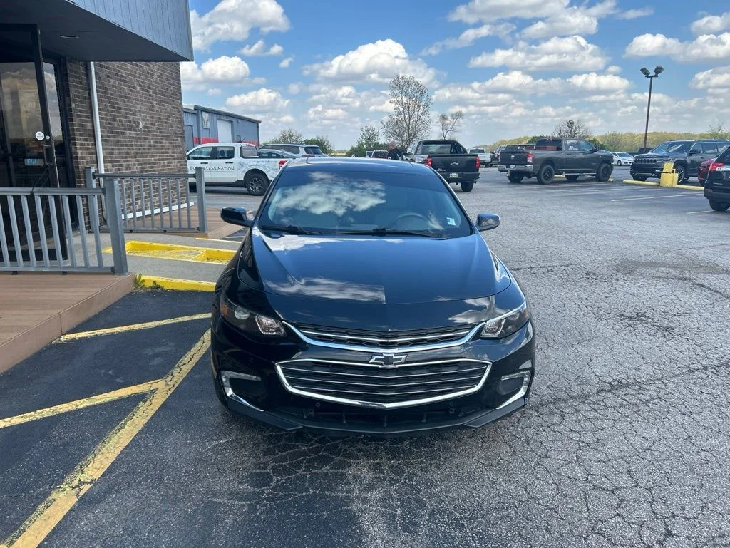 1G1ZD5ST1JF213837