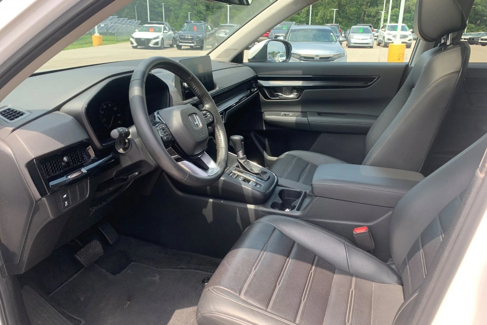 Used 2024 White Honda EX-L image 11