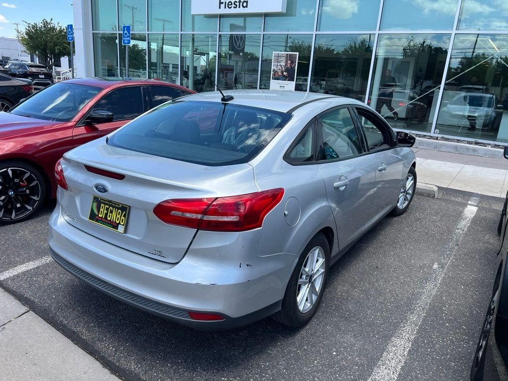 Used 2016 Silver Ford SE image 5