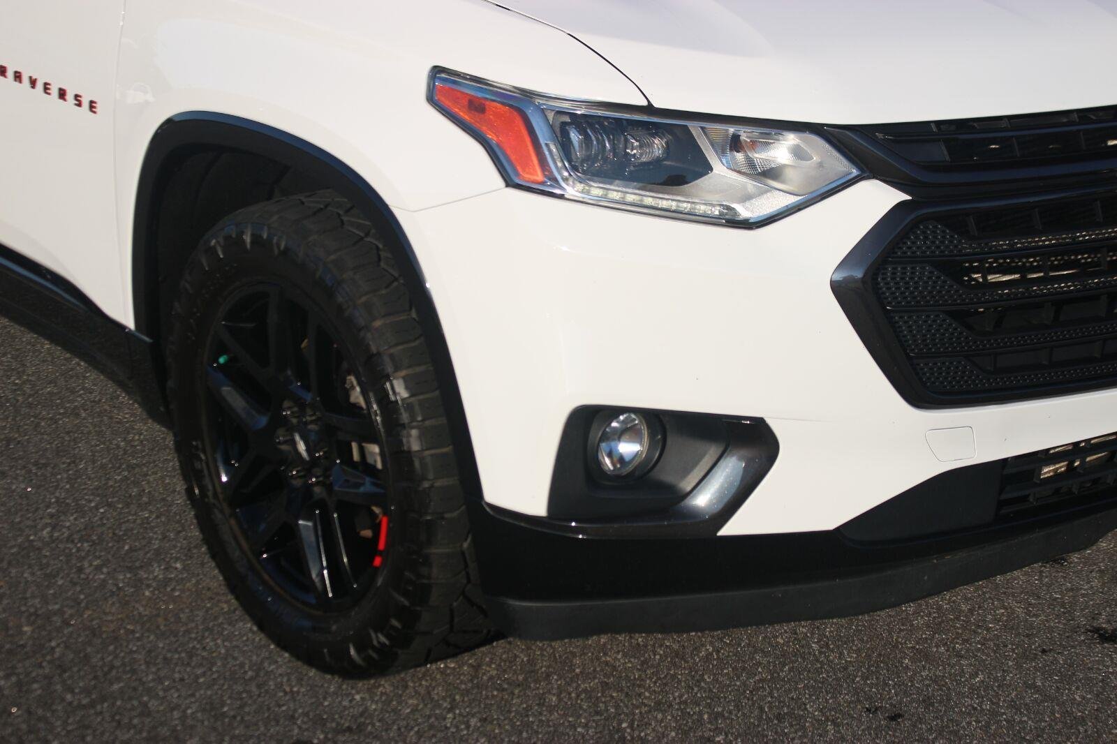 Used 2021 SUMMIT WHITE Chevrolet Premier image 9