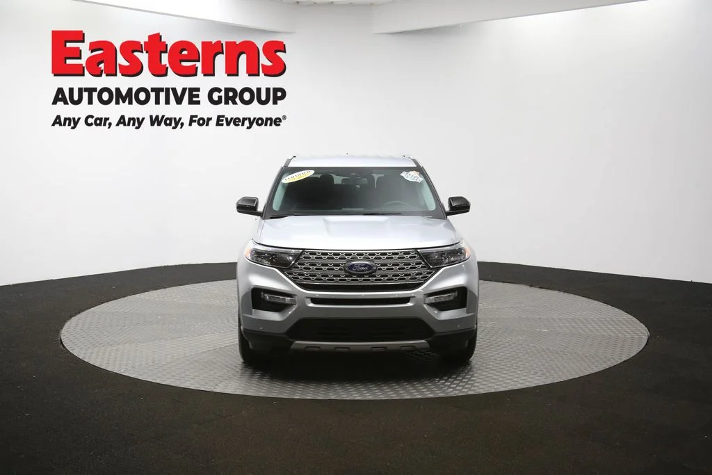 Used 2024 Silver Ford Limited image 57