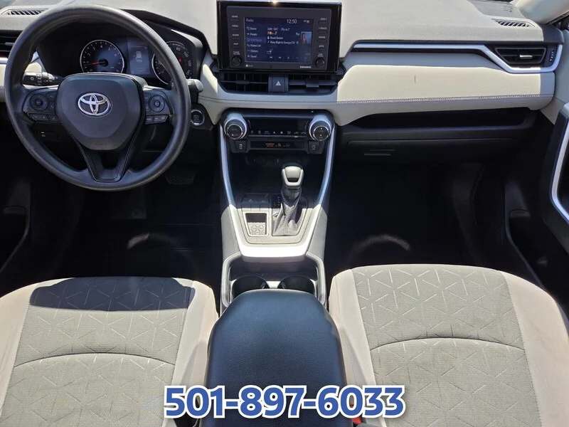 Used 2021 Magnetic Gray Metallic TOYOTA XLE FWD image 12