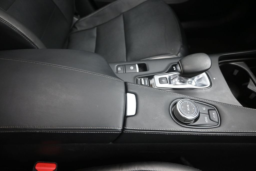 Used 2023 Gray INFINITI LUXE image 27