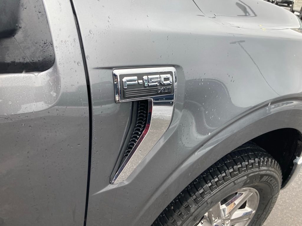 Used 2025 Gray Ford XLT image 15