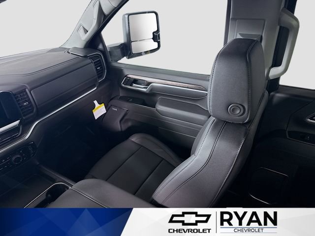 2026 Chevrolet Silverado 2500 HD LTZ - Photo 24