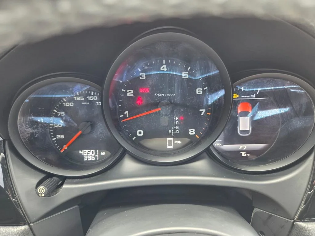 Used 2018 Silver Porsche  image 15