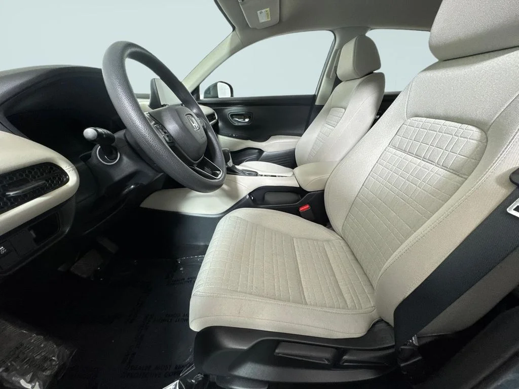Used 2023 Pearl Honda LX image 6