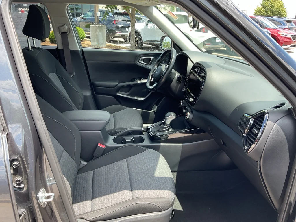 Used 2022 Gravity Gray Kia GT-Line image 12