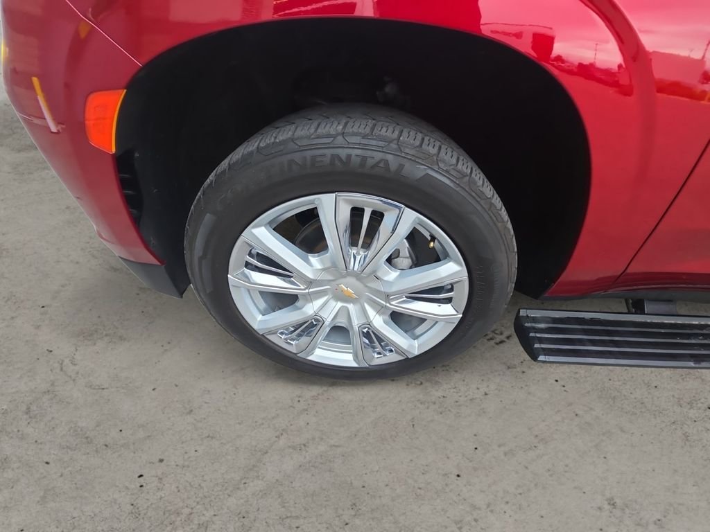 Used 2022 Red Chevrolet High Country image 9