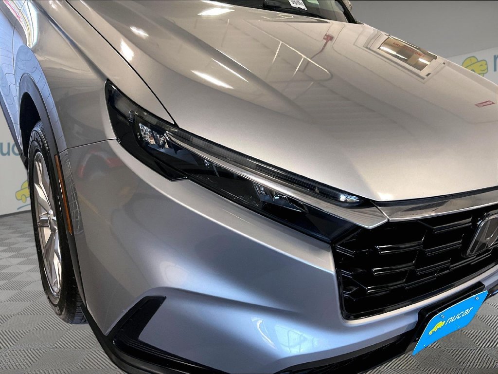 Used 2023 Silver Honda EX image 32