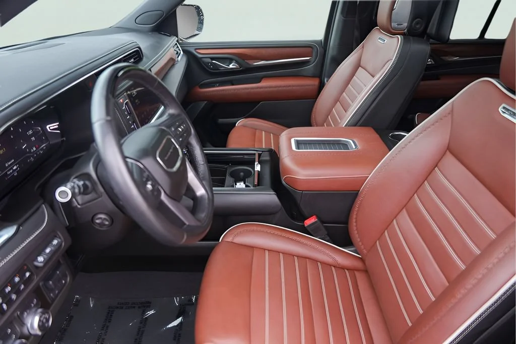 Used 2023 Sterling Metallic GMC Denali Ultimate image 11